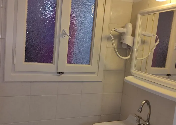 Elena ゲストハウス