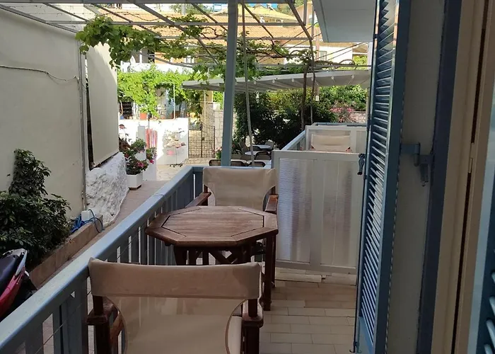 Elena Guest house Agios Nikitas